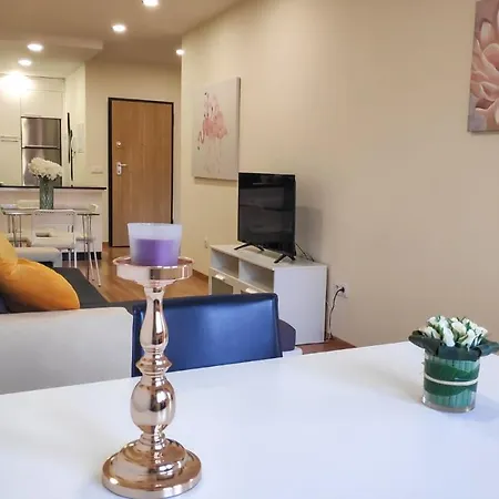 Porta 116 - Free Private Parking Apartment *